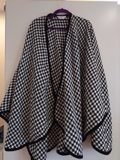 St Michael New Hound Dog Tooth Pattern Throw Cover Poncho Wool Black White Cape