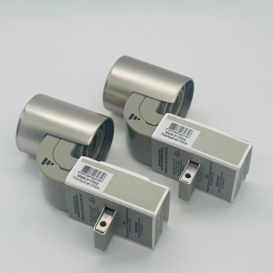 2 enchufes de fragancia Bath & Body Works plateados metálicos para control de aromas Foto 4 de 4