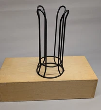 Crofton Black Metal Coffee Mug Rack Holder Stand – Holds 4 Mugs