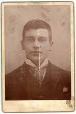 Cabinet Card Circa 1890s Unknown Handsome Man In Suit Cumberland MD