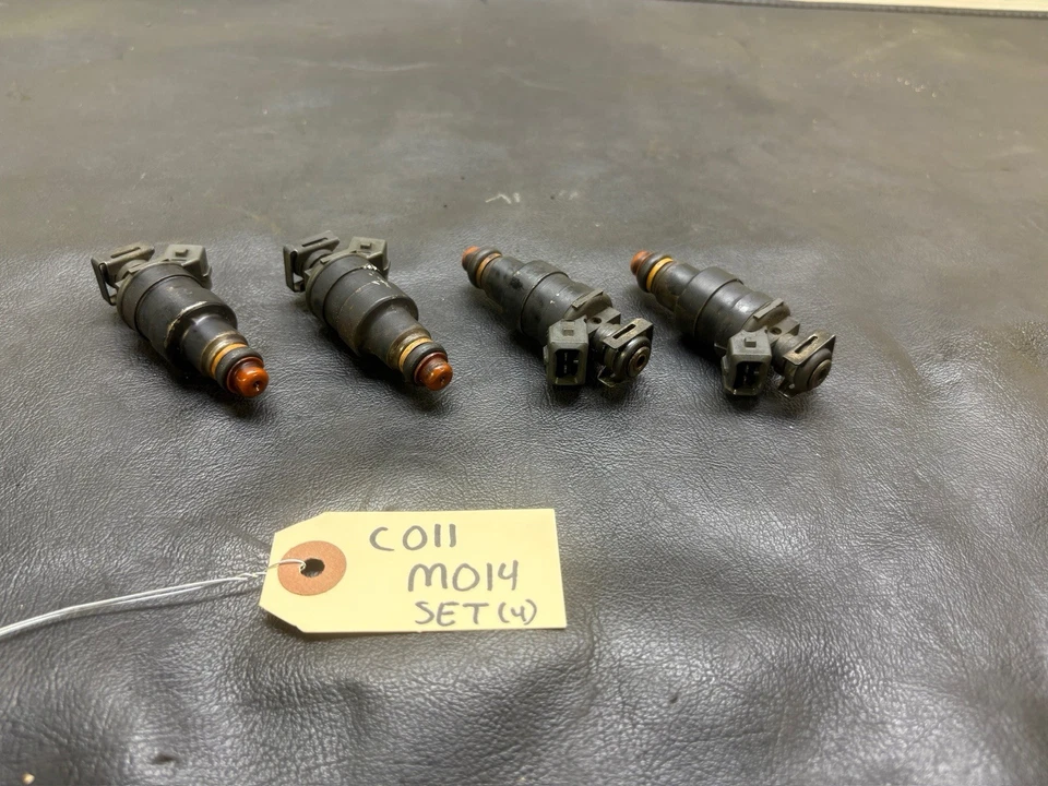 Inyectores de combustible Porsche 944  Foto 4 de 4