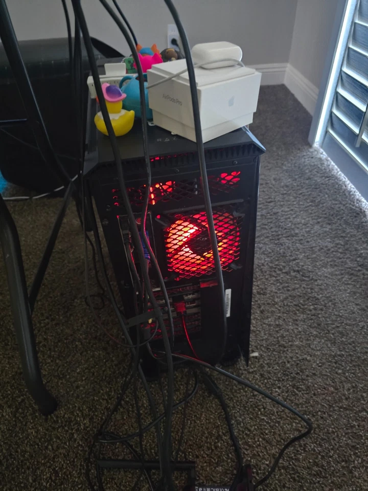 MSI AEGIS R 9SD-010US Gaming Desktop, Intrl Core i7-9700F 3 0GHz, 16GB DDR4, 1TB - Image 2 of 4