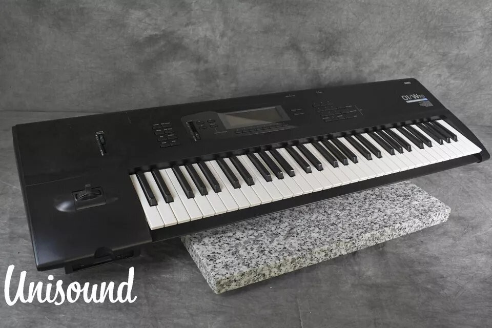 Korg 01/W FD 61-Key Keyboard Synthesizer with Power Cable Used from ...