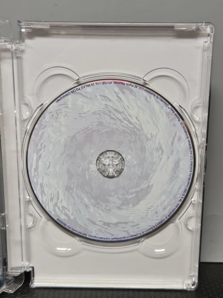 Flushed Away (DVD, 2007, Widescreen Edition) **Damaged Case** - Image 2 of 4