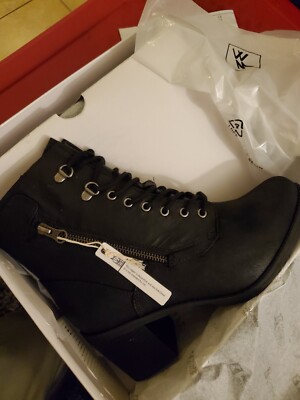 White Mountain Shoes Dorian Women's Lace-up Boot Black/Fabric W