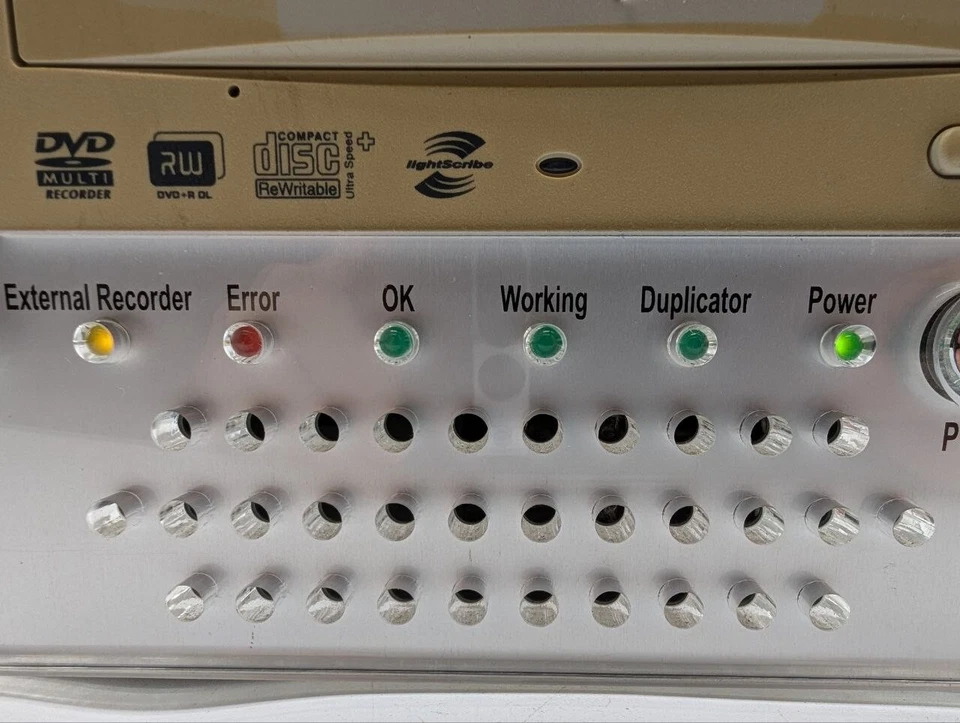 Addonics DigiCopier AEDVDCOPMD16 Duplicator 52x Burner Standalone Unit - ST50 - Image 4 of 4