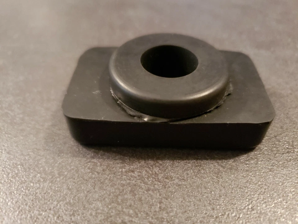 NOS OEM KAWASAKI H1 KH500 BATERÍA GOMA AMORTIGUADOR PIEZA # 92075-163 Foto 2 de 3