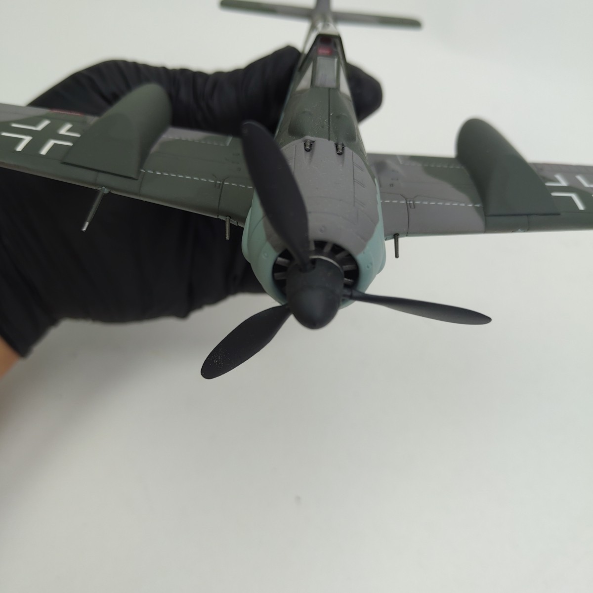 Picture 5 of 24