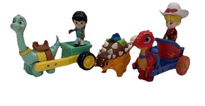 Dino Ranch Lot of Blitz s Chariot & Jon /Clover s Care & Min/ ankylosaurs