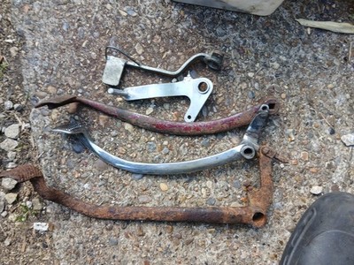  Motorrad Konvolut Bremspedale hinten usw. wie gesehen 