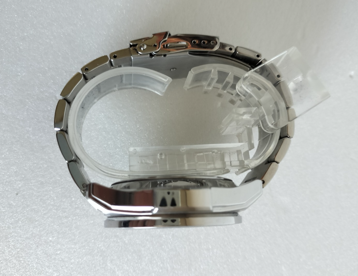 CASIO Edifice Red Bull Racing Watch Rare Limited w/ Box EF-565RB