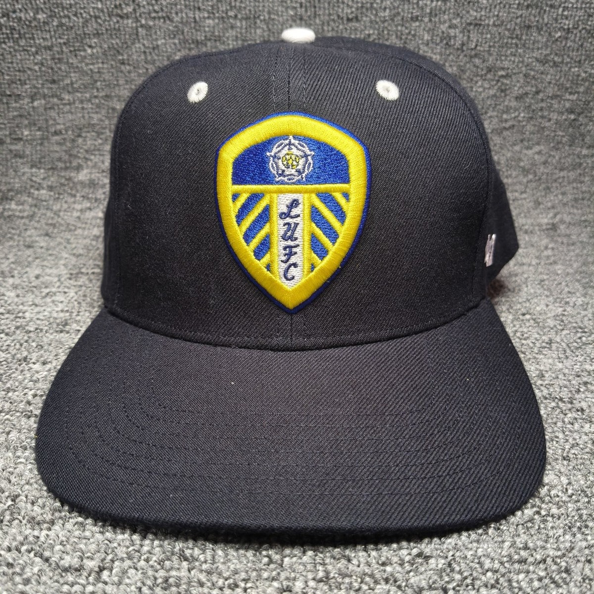 '47 Leeds United Black Snapback Cap Flat Brim One Size