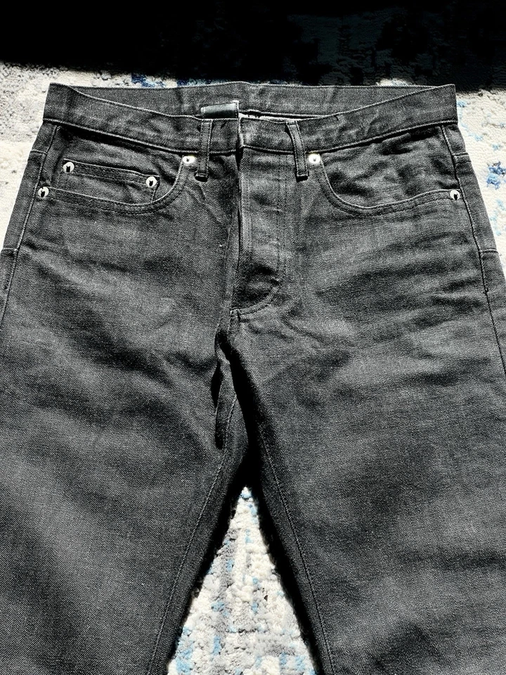 Jeans de mezclilla crudos oscuros vintage archive Dior Homme 03AW Luster Hedi Slimane, talla 28 Foto 2 de 4
