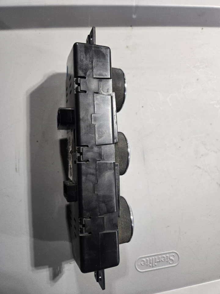 09 10 11 12 2009-2012 Dodge RAM AC módulo de control climático temperatura calor 55111290AD Foto 3 de 4