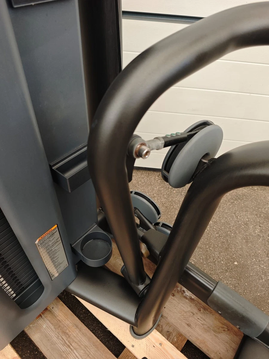 TECHNOGYM Selection Line PRO BLACK 700 – Ruderzugmaschine sitzend (Low Row)