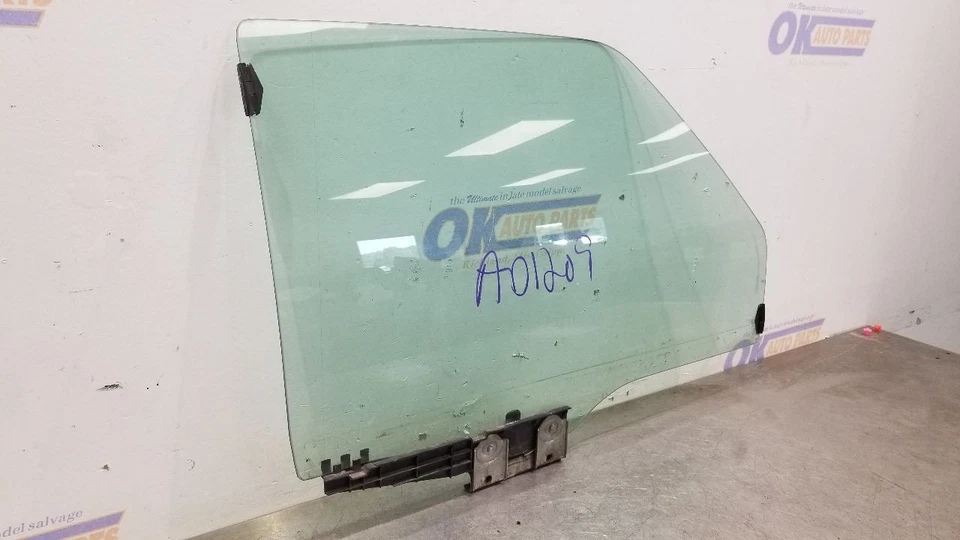 93 GMC TYPHOON DOOR GLASS WINDOW FRONT RIGHT PASSENGER - Imagem 3 de 4