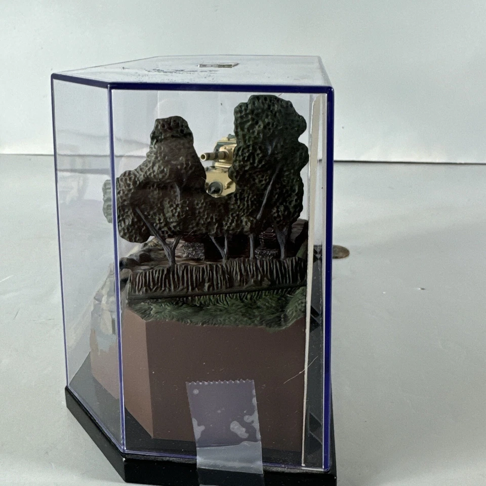 Caja de cerillas coleccionables Forest Crossing Sherman M4a3 Ardenas 1944 Foto 2 de 4