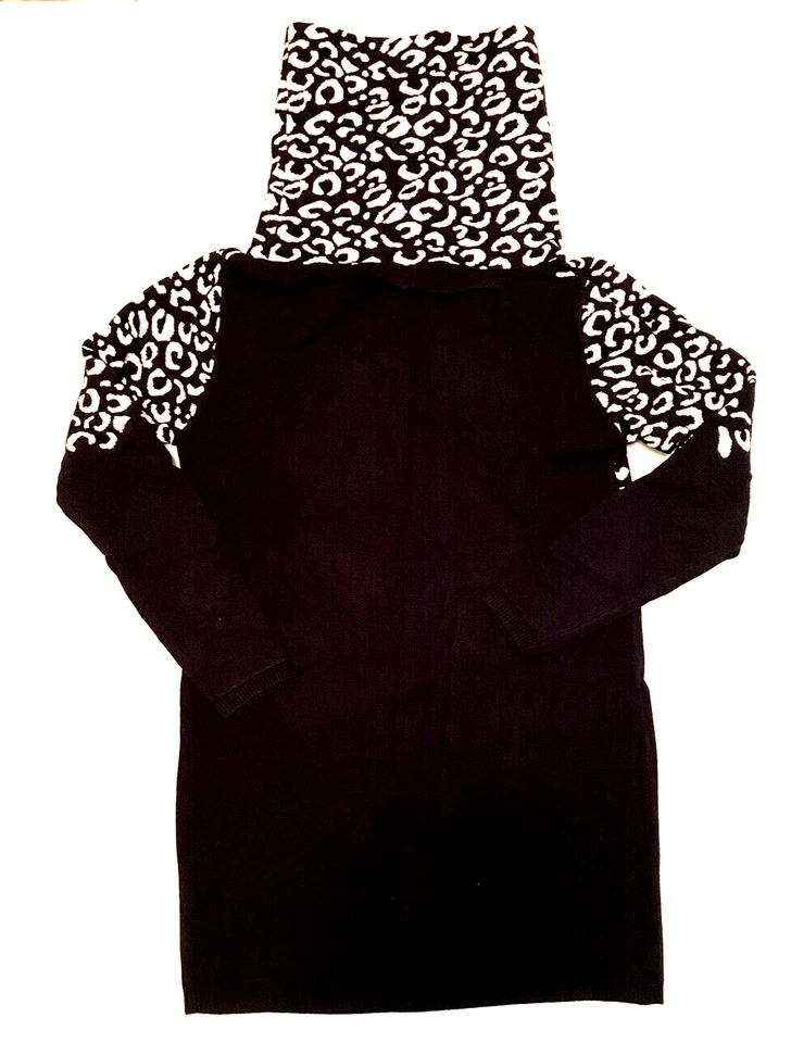 Suéter túnica cuello alto abstracto negro-blanco YUKA bolsillos delanteros T1-US pequeño Foto 2 de 4