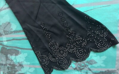 Schöne SCHWARZE ABAYA, arabische, saudische MADINA Jilbab, Burkah klein. 52, Perlen Neu