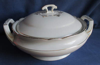 Porzellanfabrik Wilhelm Jäger alte Ragout Terrine 1930-1945 Golddekor Porzellan