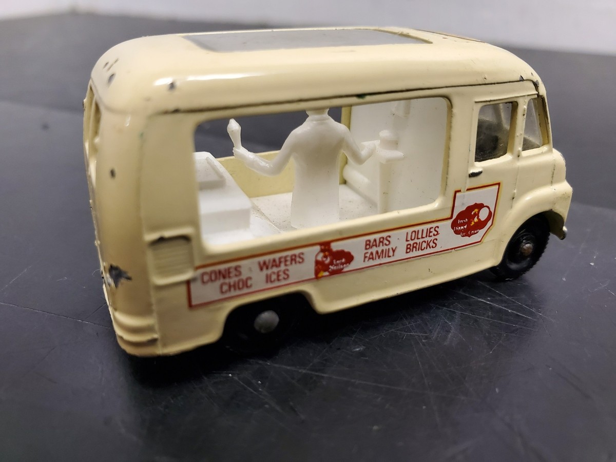 マッチボックス　レズニー　No.2 ウォルズアイスクリームローリー マッチボックスレズニーNo.2 ウォルズアイスクリームローリー