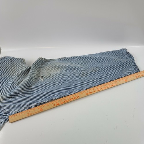 Vintage Mens 42x34 OshKosh B'gosh Pinstripe Union Made Sanfordized Overalls - Picture 11 of 12