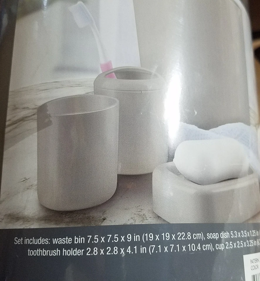 Juego de baño esencial Foto 2 de 4