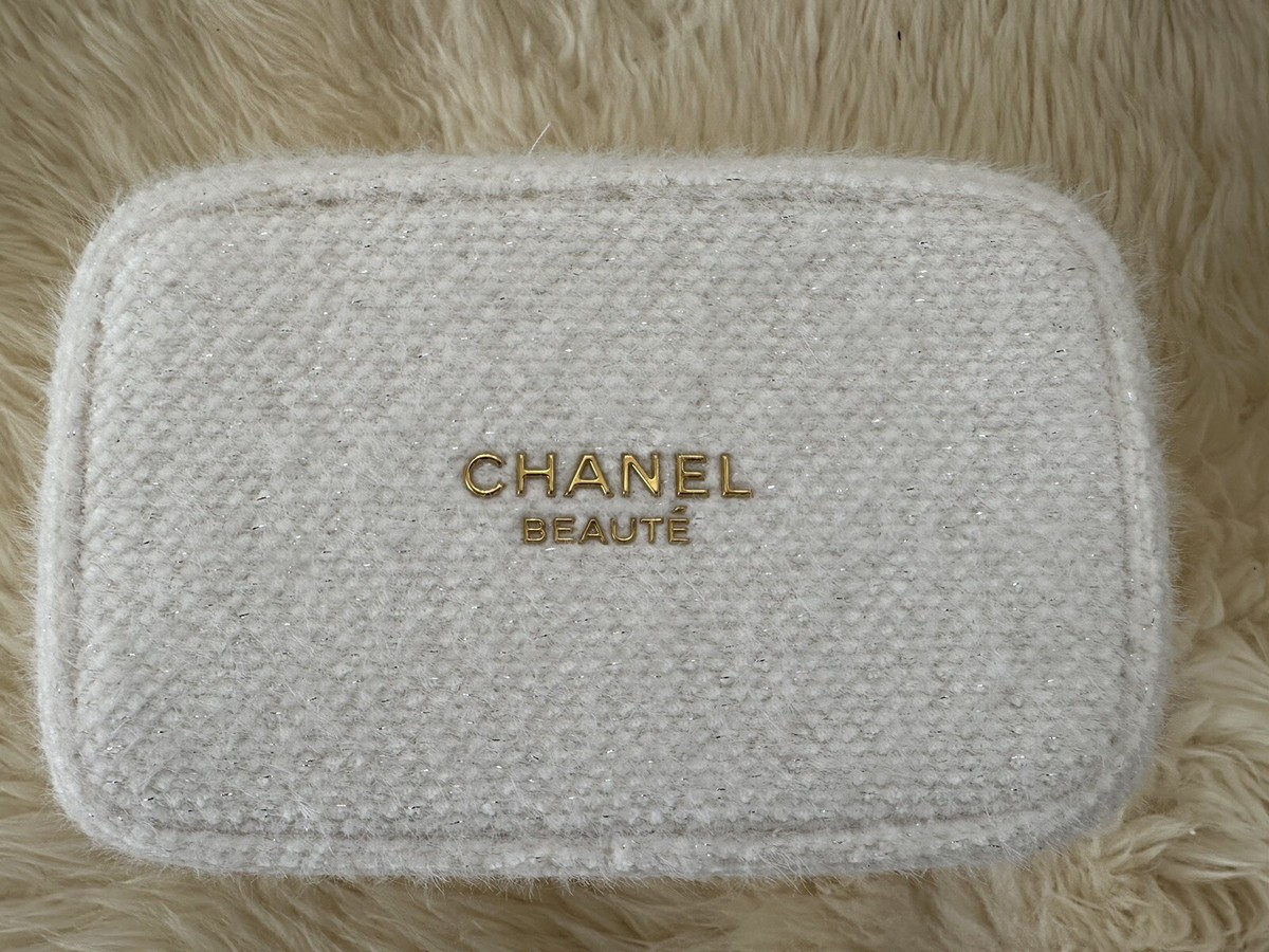 Chanel Holiday Set 2024 THE EXPERT EYE TRIO Gift Set W/Pouch