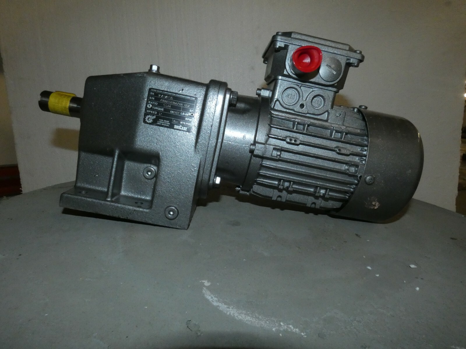Nord 71L/4 CUS AC Gearmotor with Nord Unicase Gear Reducer 1271 L/4