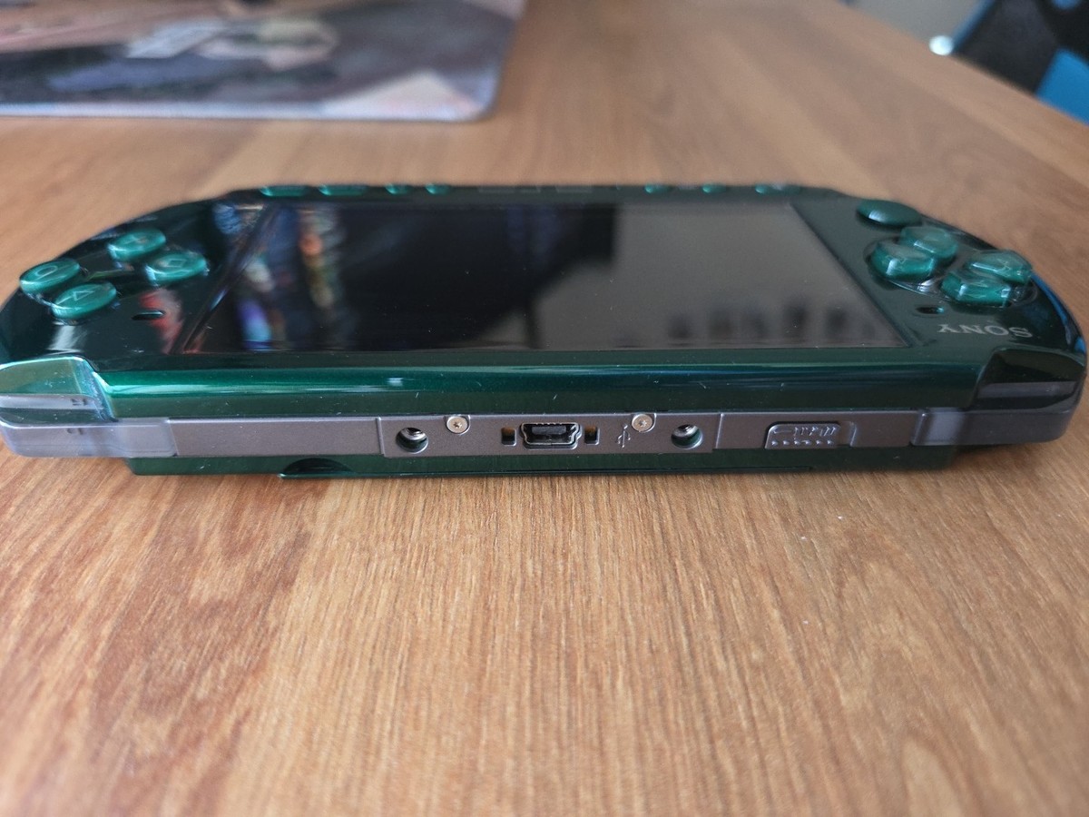 Sony PSP-3000 PSP 3000 Console Spirited Green SG Working