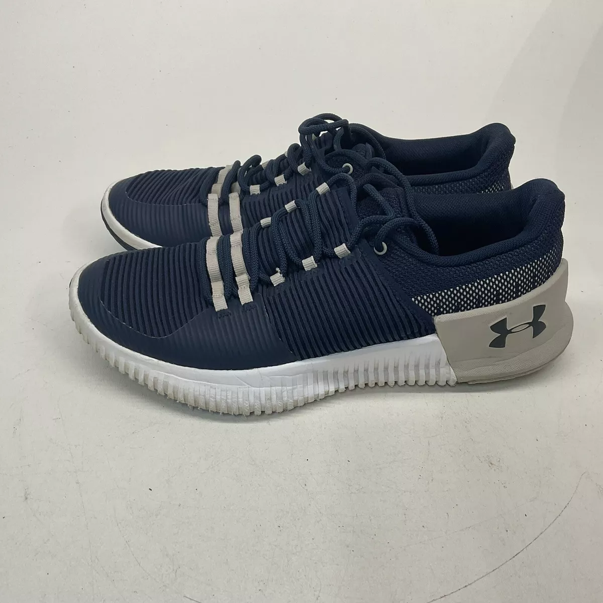 Under armour men's hotsell ultimate speed sneaker