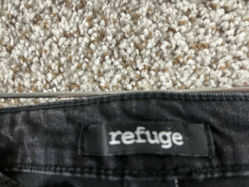 Bermuda jeans Charlotte Russe feminina tamanho 10 preta cintura alta desgastada - Imagem 3 de 4