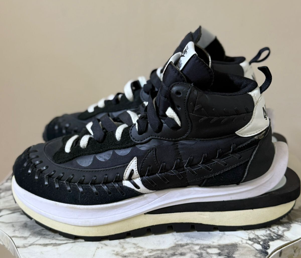 SACAI X NIKE NIKE Uomo Jean Paul Gaultier Sacai Vapor Waffle Nero Taglia 8 US 7 UK