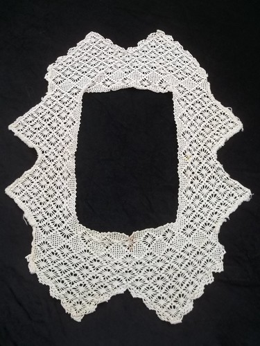 Vintage Crochet Collar Beige Diamond Pattern 5 1/2 inch wide CL46 - Picture 2 of 12