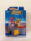 1998 Hot Wheels Oil Refinery With Tanker Play Set New Vintage D57