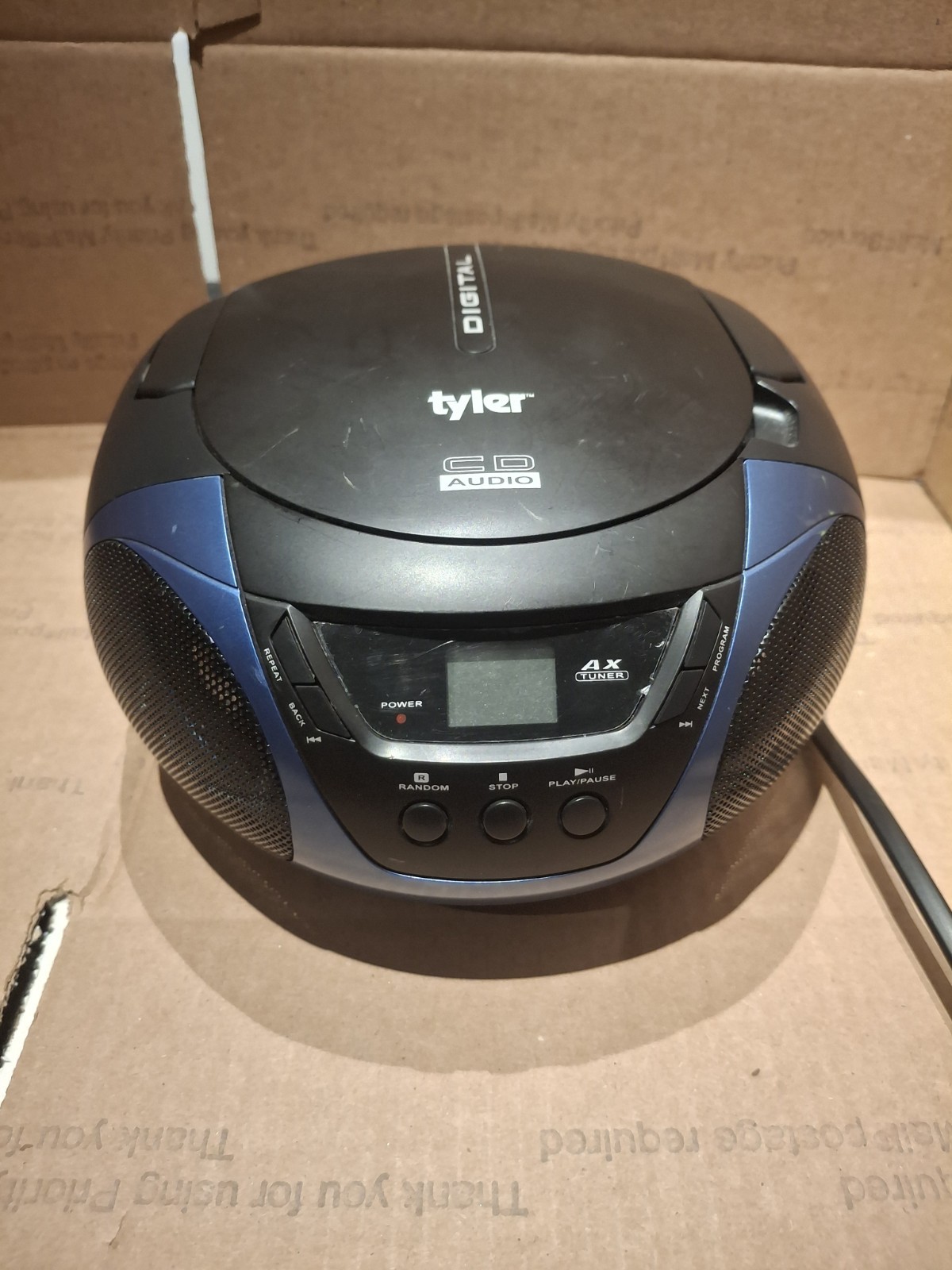 Boombox Am/fm Radio Tyler Brand Model Tau101-sl