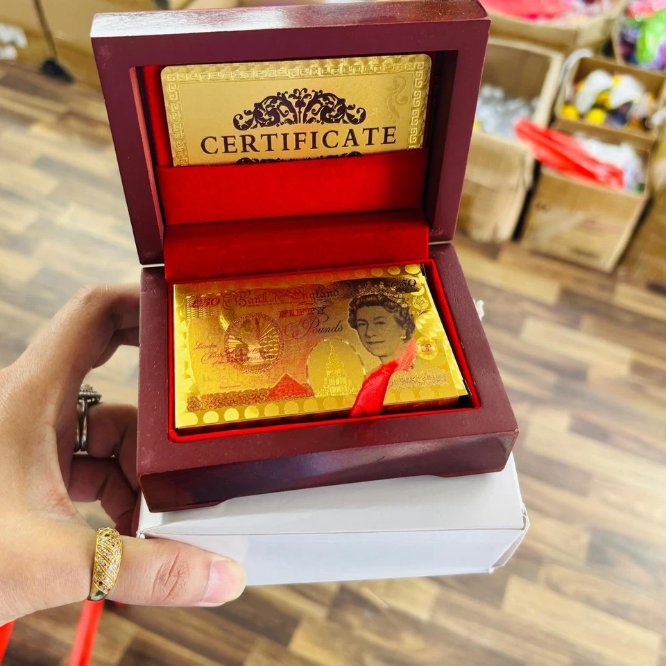 24k Gold Plated Playing Cards Full Poker Deck 99.9% Pure Wooden Gift BOX UK - Image 4 of 4