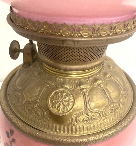 Antique 19th C. Gone With the Wind Lamp Oil Converted to Electric - Picture 6 of 11