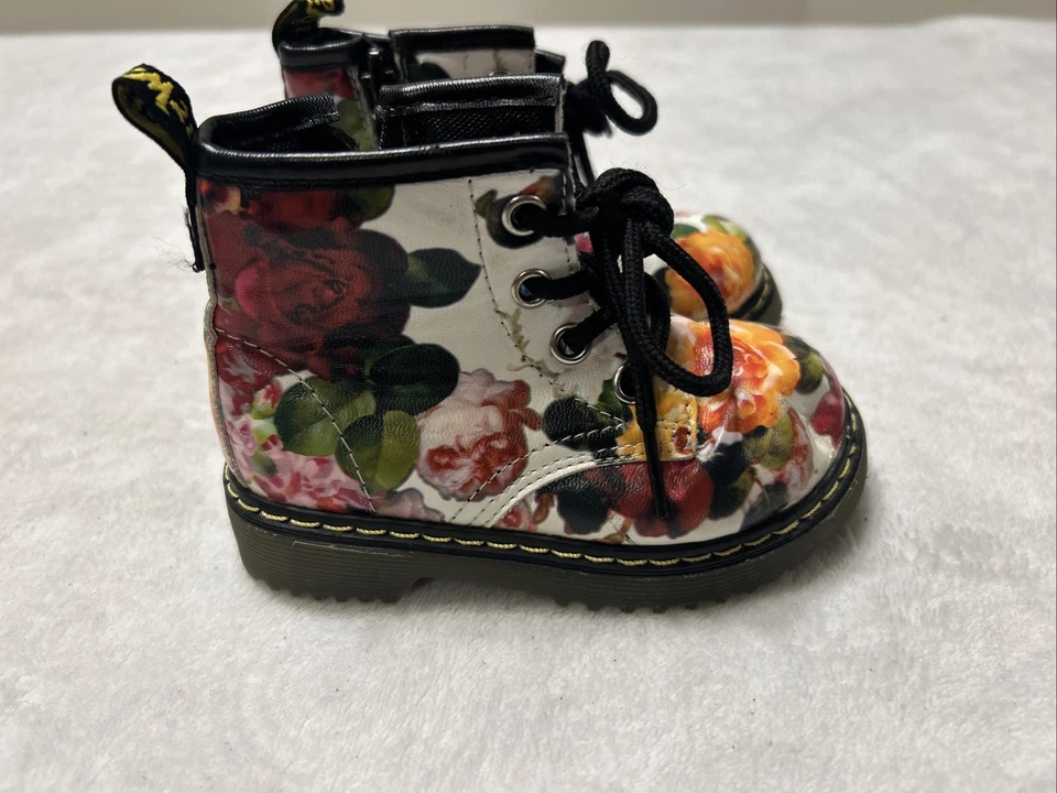 Botas Dr Martens 1460 Air Wair UK 5 EU 21 Bebé Niño Floral Blanco Rosa Foto 2 de 4