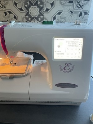Janome Memory Craft 350E Stickmaschine Sehr Guter Zustand Gebraucht