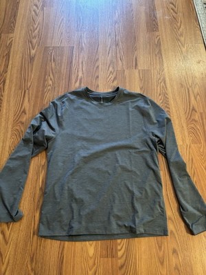 Men s Ten Thousand Workout Shirt Gray Medium