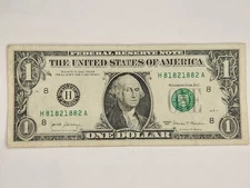 476: 2017 $1 Federal Reserve Note / "Tri Note" Serial # H81821882A