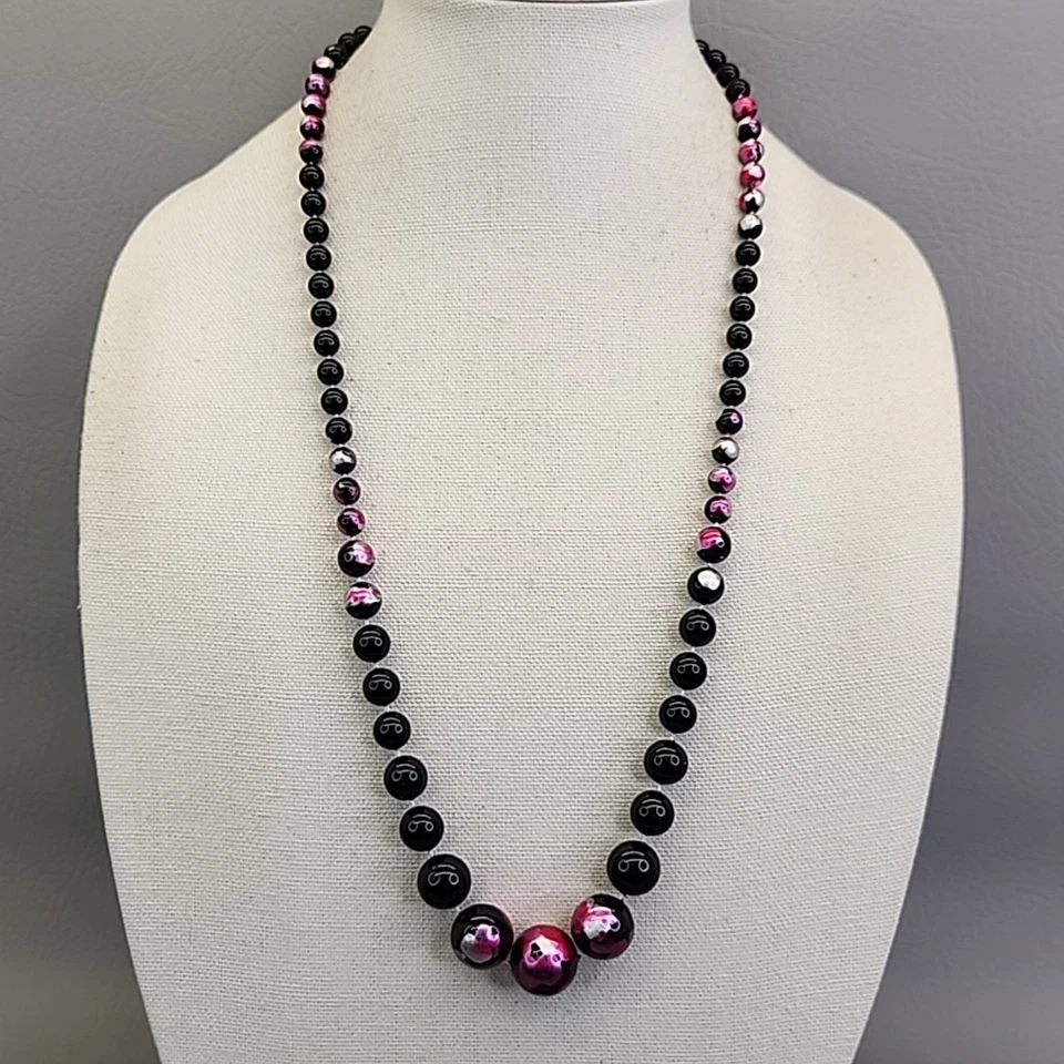 Beaded Necklace Bangle Pierced Earrings Set Black Hot Pink Plastic 28" - Image 2 of 4