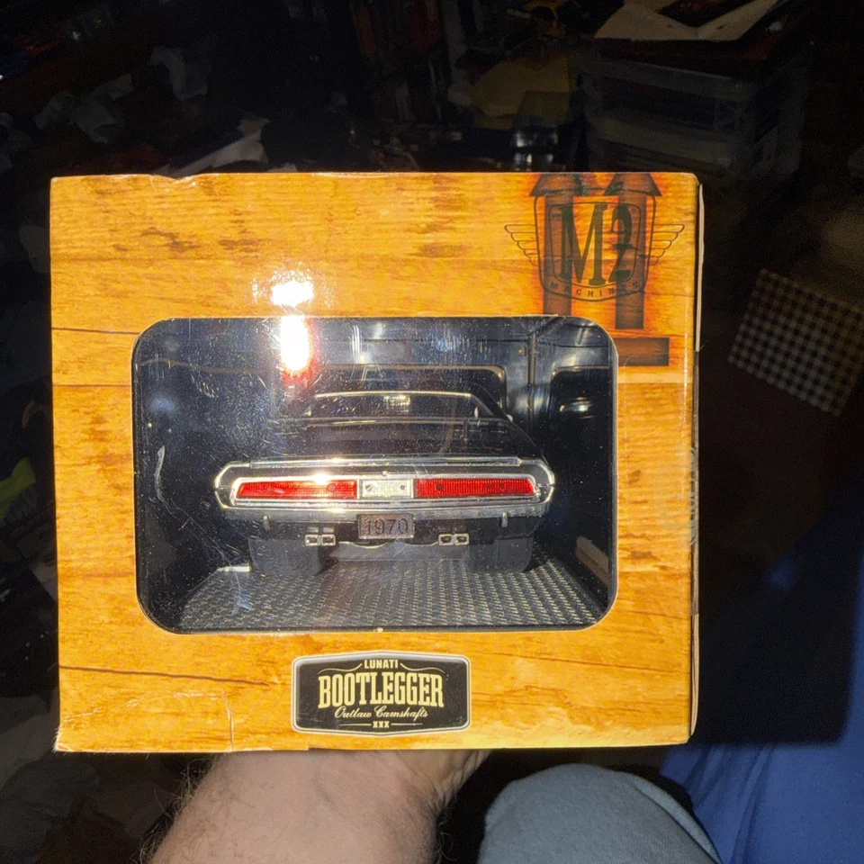 M2 Machines 1:24 Scale 1970 Dodge Challenger R/T Hemi Bootlegger S14 16-04 - Image 4 of 4