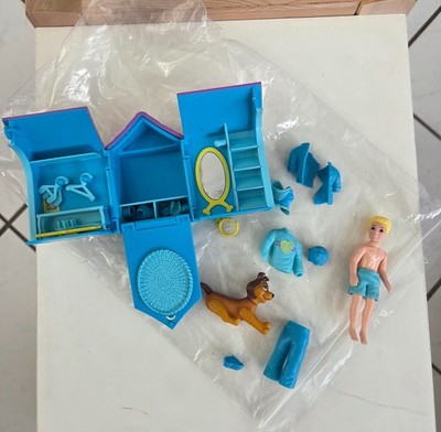 Polly Pocket faltbares Hundehaus mit Figur und Kleidung aus 2001