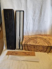 Universal Studios Harry Potter 2nd Gen Interactive Wand Silver Lime w/ Box