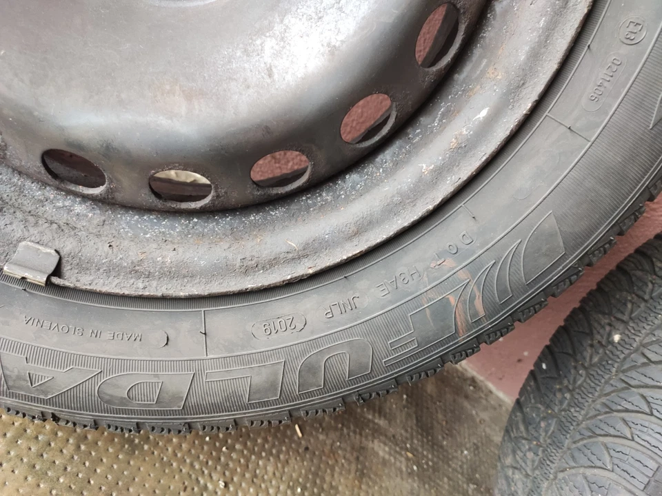 reifen 195 65 r15 winter 4x mit Felgen - Bild 2 von 4