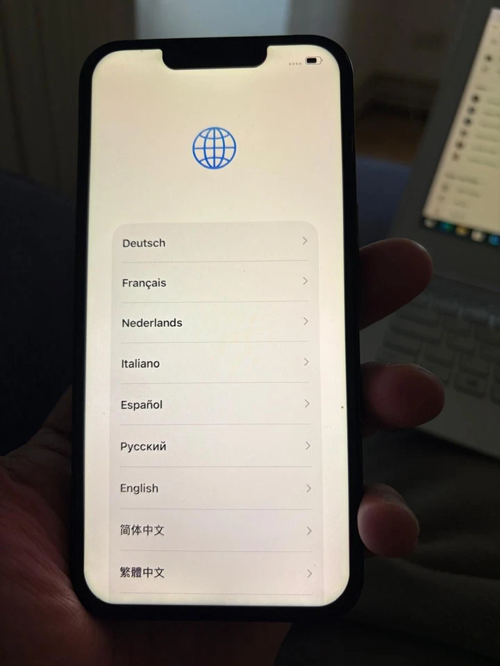 Apple iPhone 13 - Grün - Defekt / Für Bastler / Ersatzteilspender - iCloud frei - Bild 2 von 4