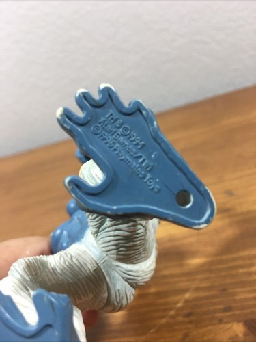Primal Rage Blizzard Action Figure 1996 Playmates Toys - Picture 8 of 8