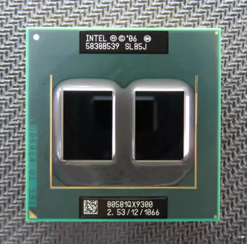 Intel Core 2 Extreme QX9300 Mobile SLB5J 2.53GHz 1066 12MB Laptop Quad-Core CPU